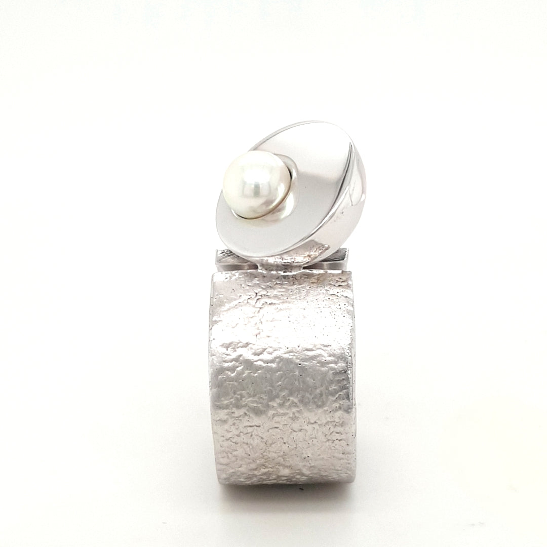 Pearl Ring - kosznikjewellery